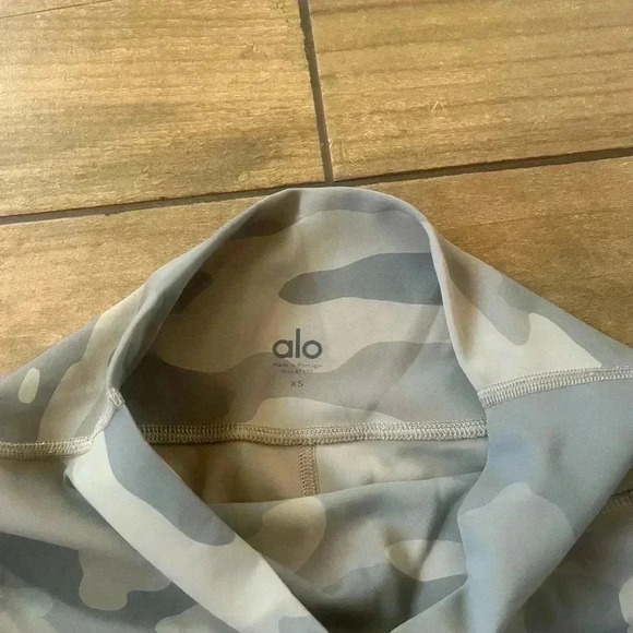 ALO vapor legging camo xsmall - Picture 2 of 4